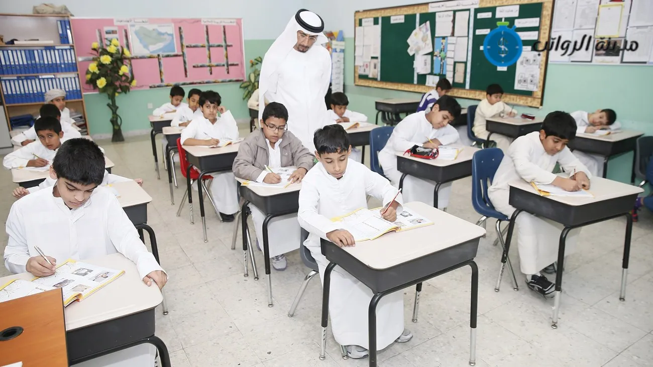 متوسط راتب المعلم في الامارات لعام 2024: نظرة عامة