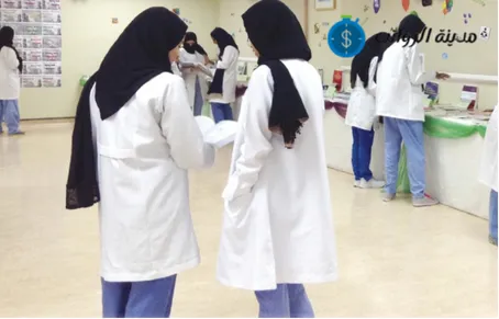 الأسئلة الأكثر شيوعًا [FAQs] حول سلم رواتب الممرضين بوزارة الصحة السعودية