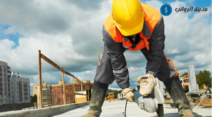 تأثير طبيعة الصناعة على رواتب مهندسي الصيانة